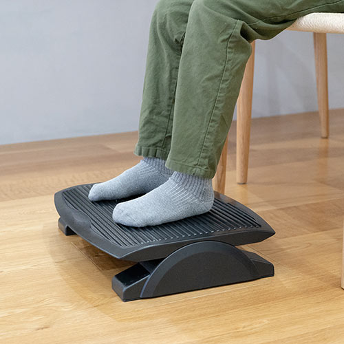 フットレスト(足置き・オフィス・無段階角度調節・エルゴノミクス